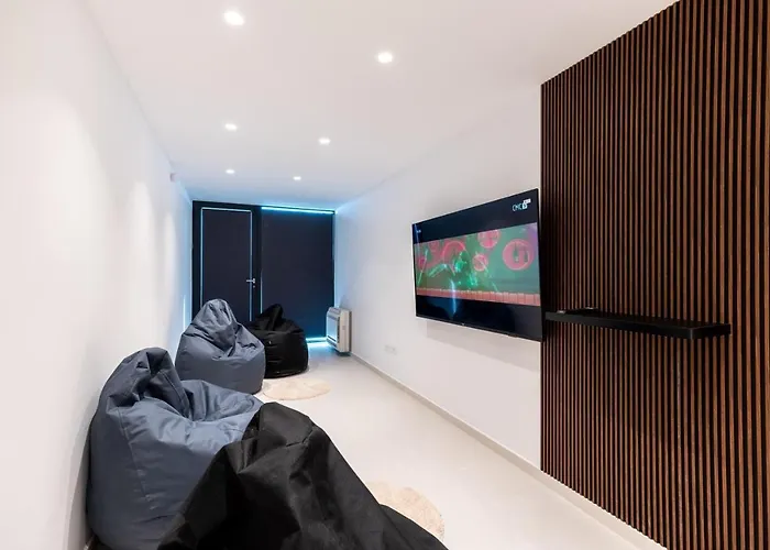 Superb Meliora Villa *