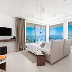Superb Meliora Villa