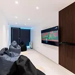 Superb Meliora Villa *