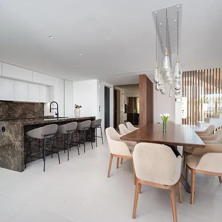 Superb Meliora Villa
