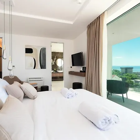 Superb Meliora Villa *
